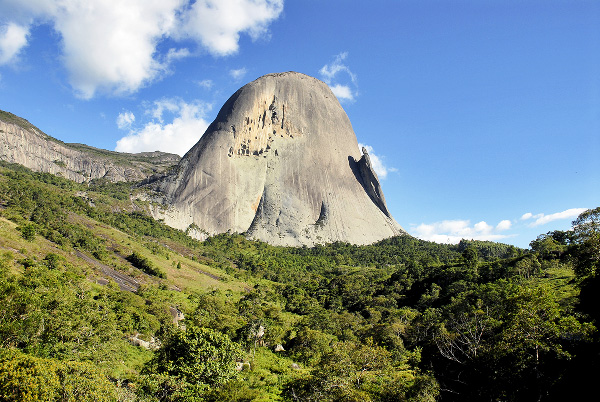 DOMIGOS MARTINS_PEDRA AZUL_DSC5338|||Fotógrafo:Tadeu Bionconi