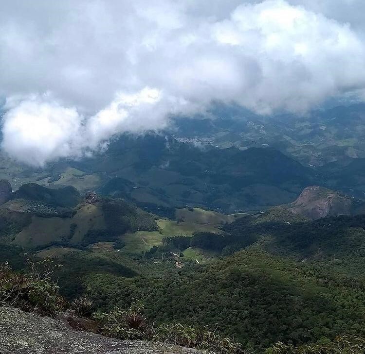 Parque do Forno Grande - Vista do Topo - Cimar Bachieti|||Fotógrafo:Cimar Bachieti