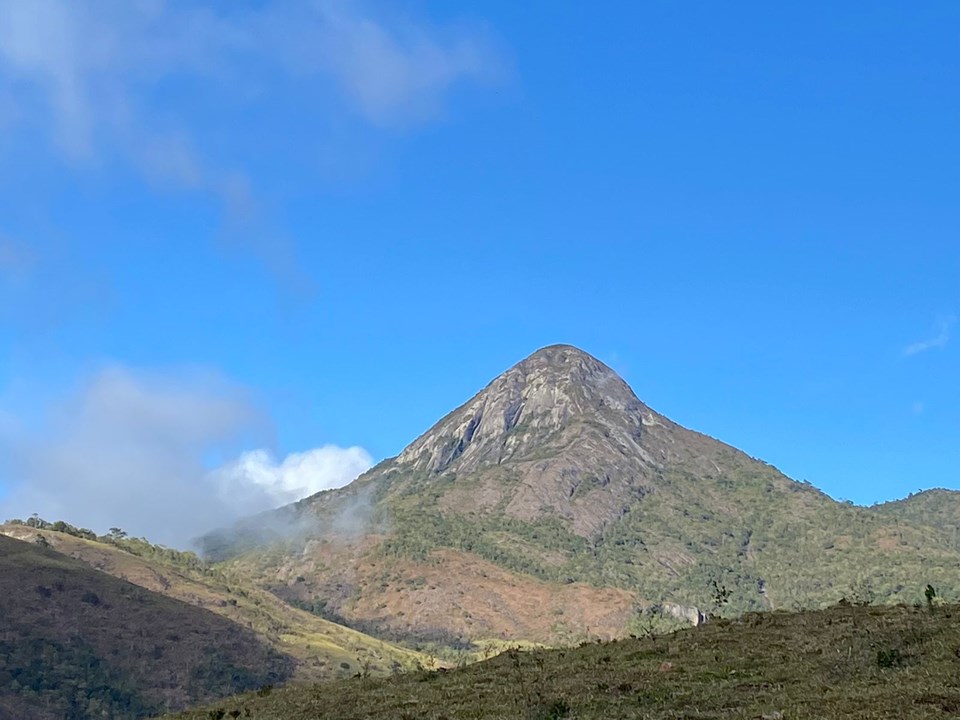 Pico do Forno Grande - Karol Gazoni