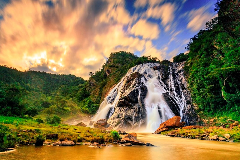 Alegre_Cachoeira-da-Fumaca-Yuri-Barichivich