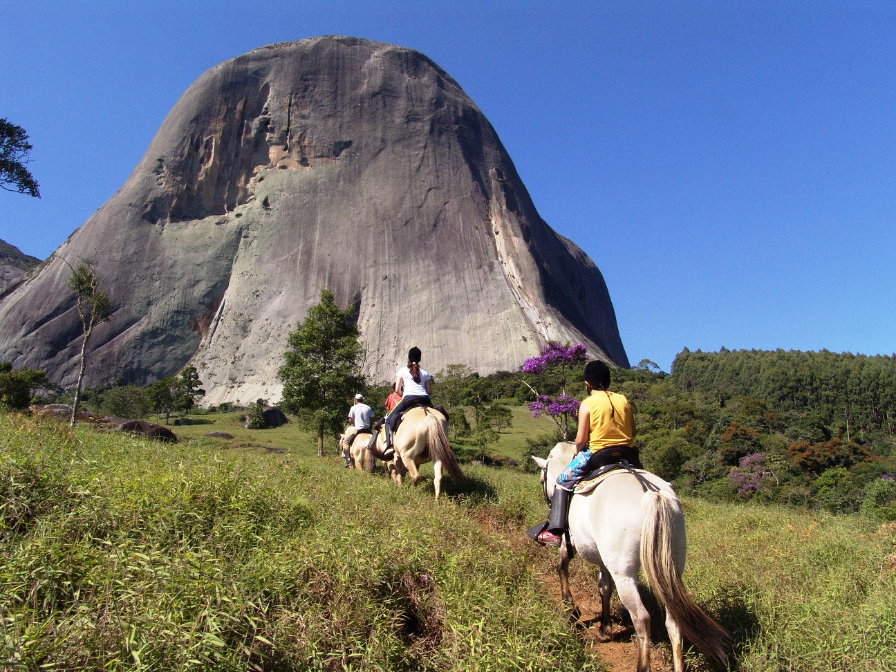 montanha _ pedra azul e cavalgada|||Fotógrafo:Prefeitura de Domingos Martins